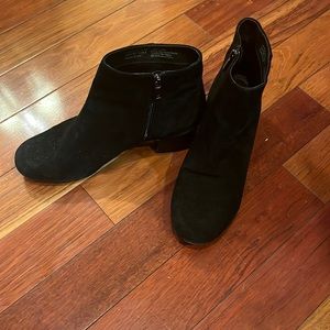 Kenneth Cole Reaction boots